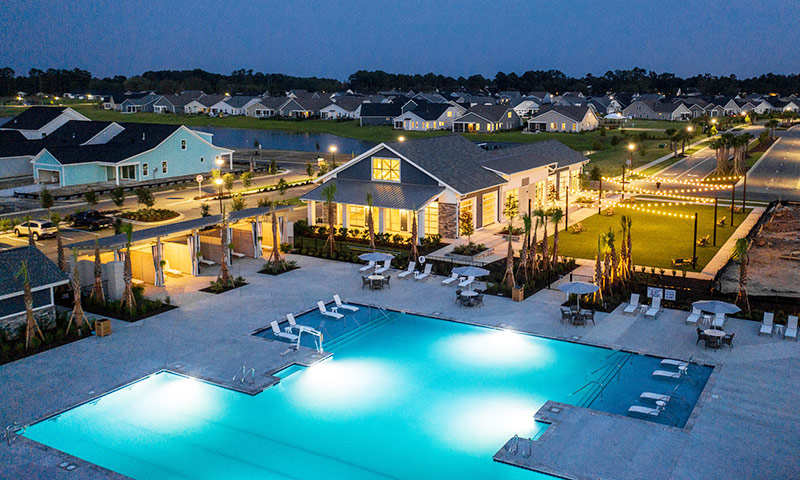 Chesapeake Homes - Bridgewater - Pool & Clubhouse