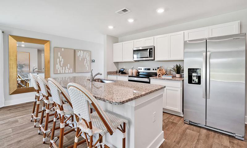 D.R. Horton - Saltgrass Landing - Wren Kitchen
